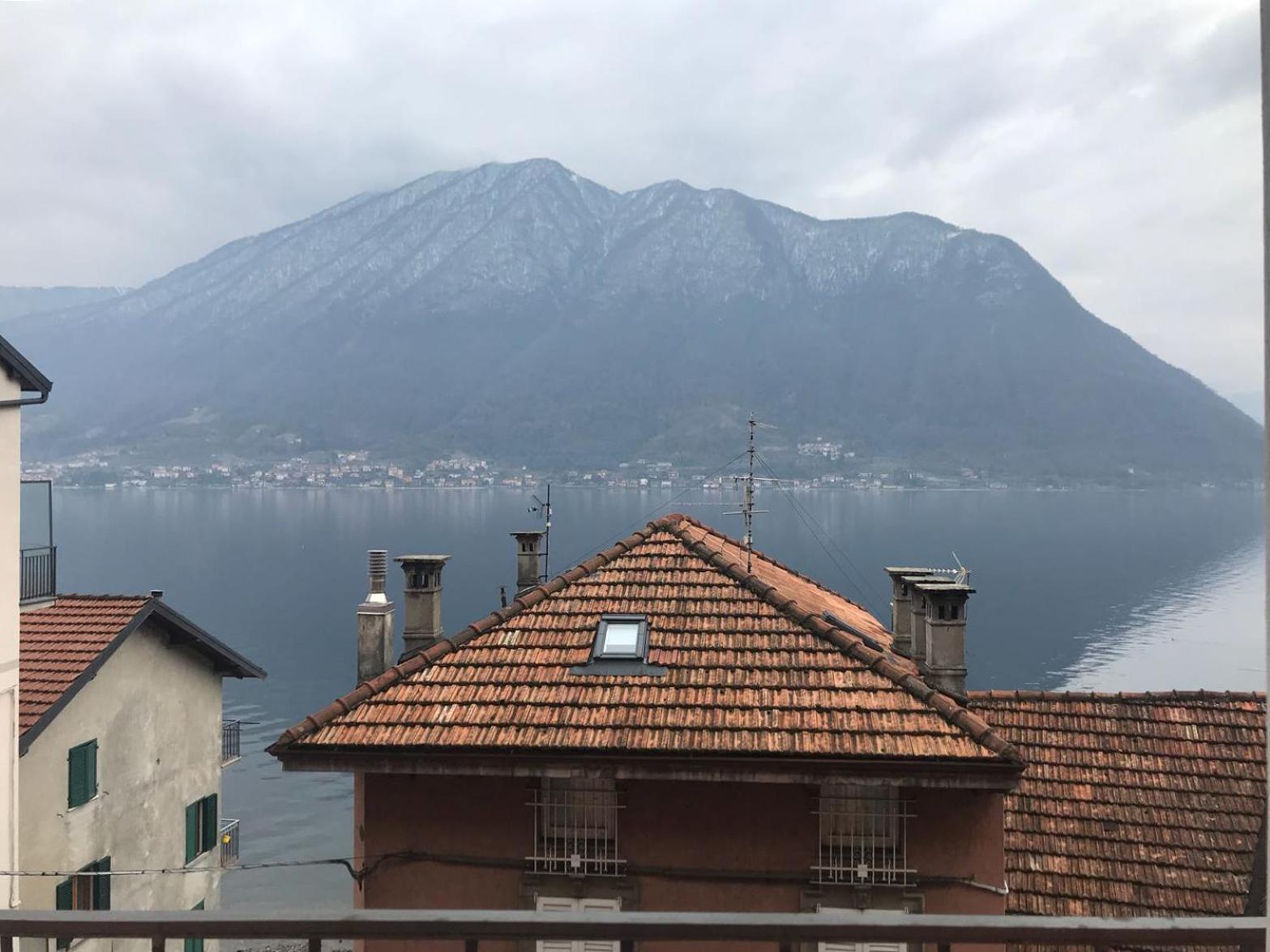 The Romantic Village House - Apartments With Lake View Colonno Exterior photo