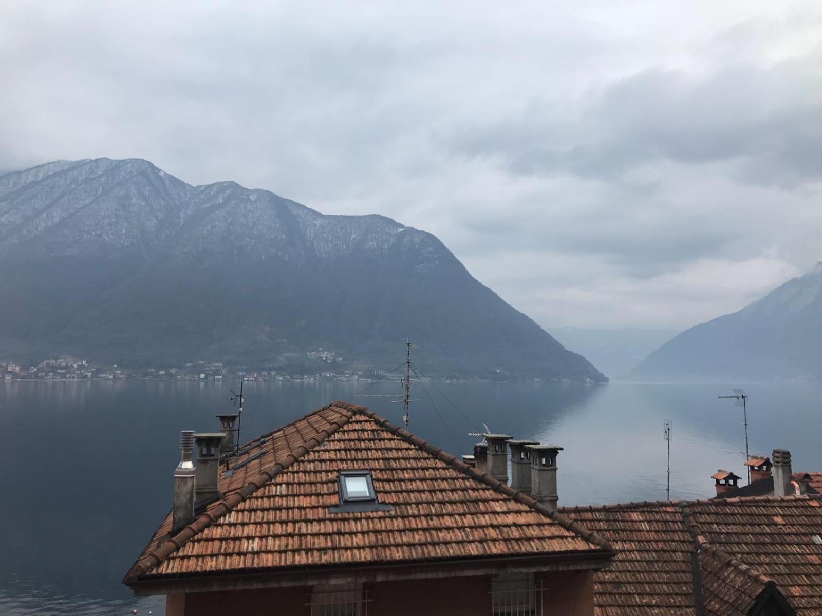 The Romantic Village House - Apartments With Lake View Colonno Exterior photo