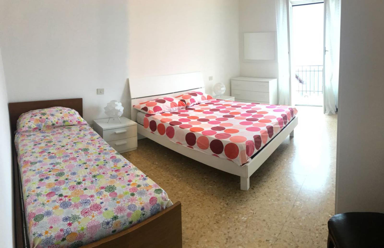 The Romantic Village House - Apartments With Lake View Colonno Exterior photo