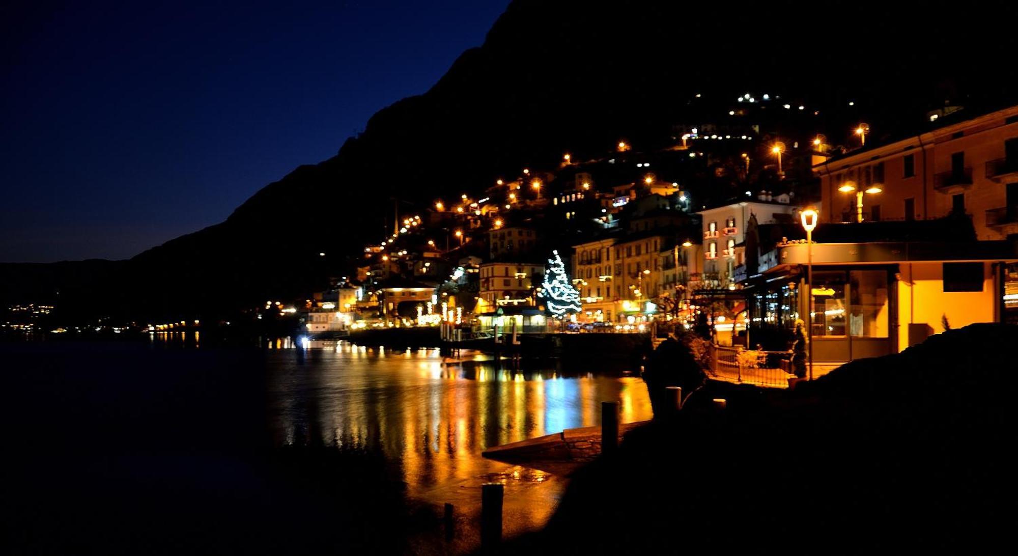 The Romantic Village House - Apartments With Lake View Colonno Exterior photo